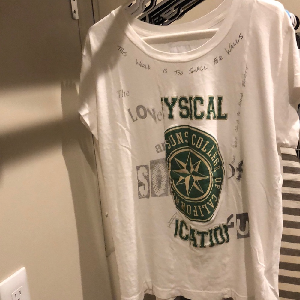 Current Elliott tee
